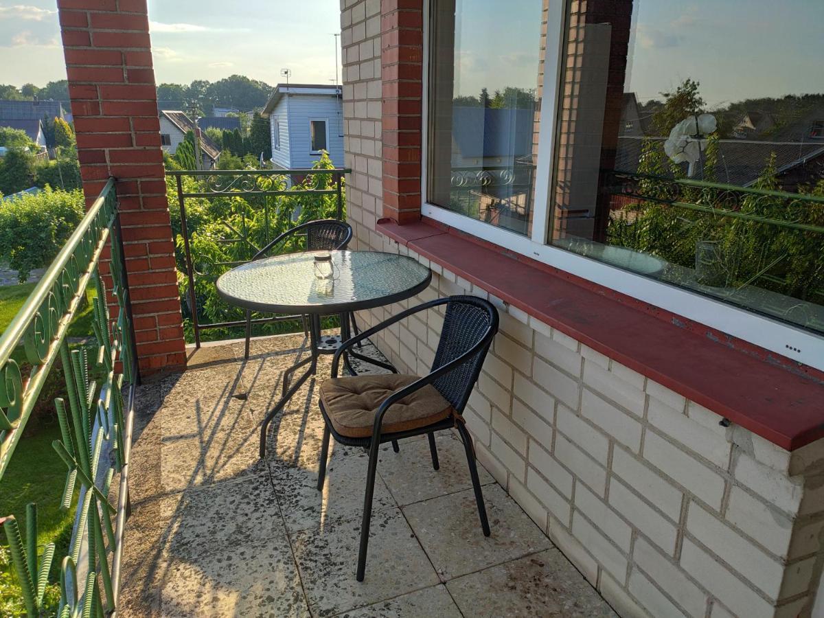Spacious & Cozy Apartment With Forest View Zapyskis Екстериор снимка